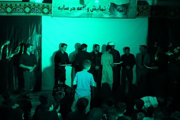 نمایش آیینه واقعه سایه در بهارستان‌دو