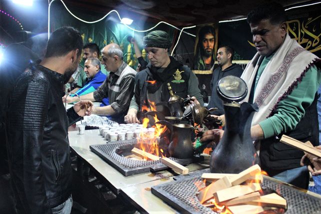 شور و عشق زائران جشن نیمه شعبان در قم