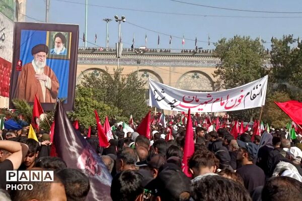 مراسم وداع و بدرقه آقای شهید ایران در مصلی امام خمینی (ره)