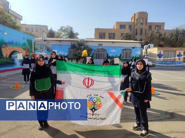 برگزاری المپیاد ورزشی و رقابت سالم دانش‌آموزان دبیرستان آینده‌سازان ناحیه ۴ کرج 