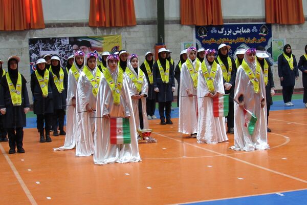 سنندج، میزبان یاوران انقلاب