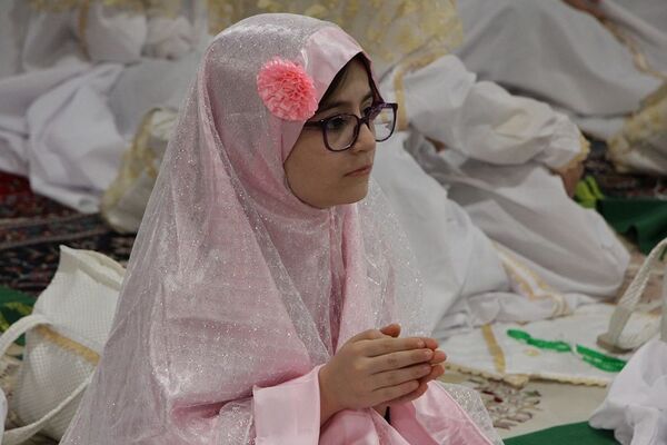 جشن تکلیف ۱۰۰۰ دانش‌آموز دختر در بهارستان ۲