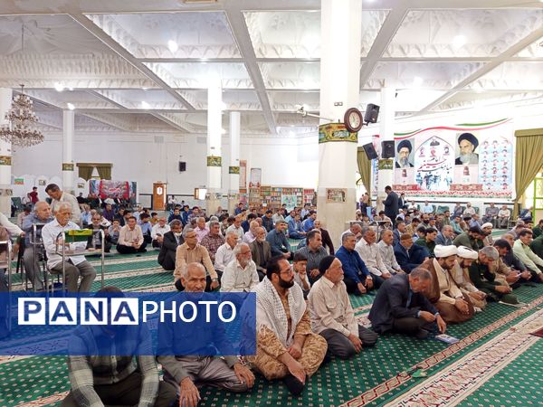 قدمی هم‌سنگر ایمان؛ از مدرسه تا صف نماز جمعه