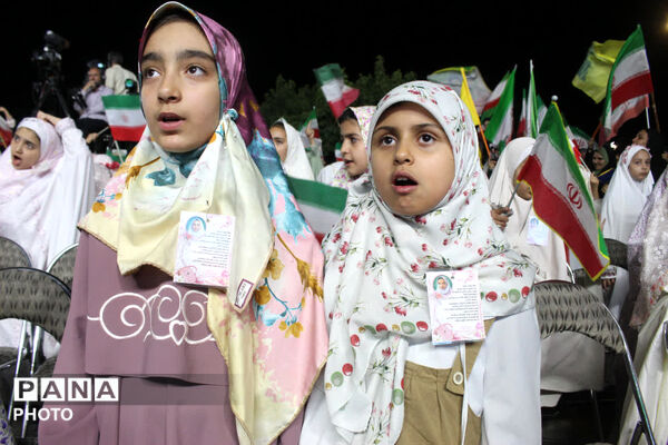 جشن ۲ هزار نفری تکلیف دختران یزد