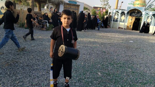 علم‌ گردانی آیین‌ هر ساله‌ شهر وردنجان