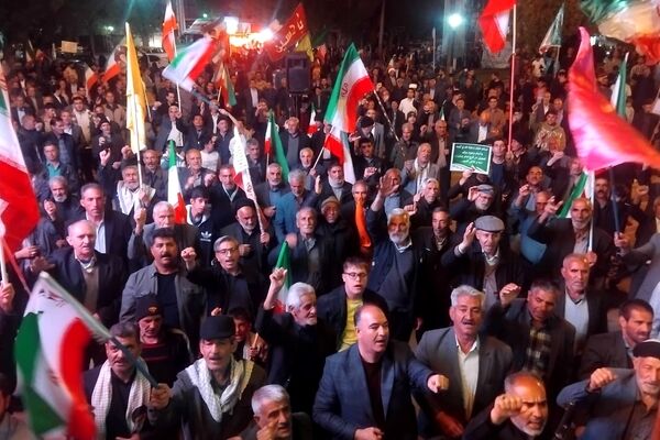 نورآباد میزبان شصت ونهمین موج تجمعات بیعت با رهبری شد