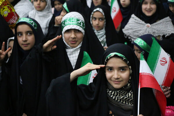 همایش دختران حاج قاسم 
