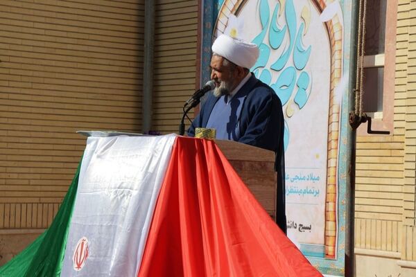 طنین زنگ انقلاب در هنرستان فارابی؛ آغاز شور و جشن دهه فجر در شهرستان سملقان