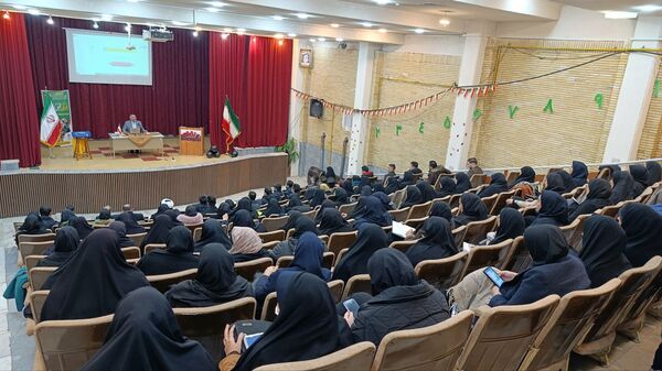 رونمایی از بسته «ایرانمون» در کارگاه تخصصی پرورشی شهرستان اسکو