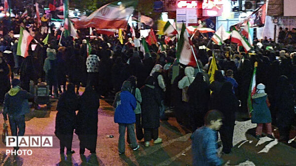 پنجاه و دوشب اقتدار،وفاداری وایستادگی