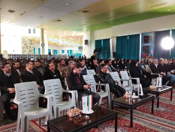 اختتامیه جشنواره معلمان هنرمند در خراسان رضوی 