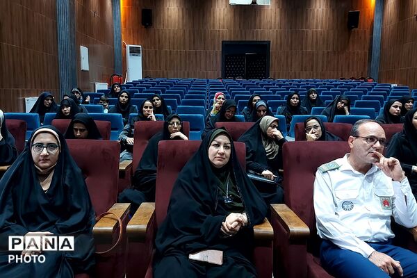 دومین کارگاه توانمندسازی مربیان سازمان دانش‌آموزی کهریزک 