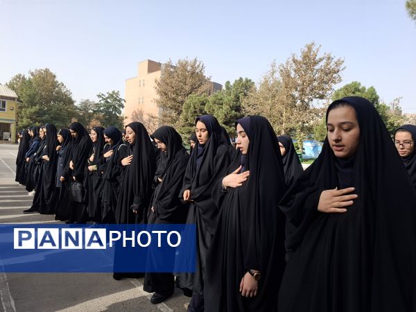 کلاس‌های پیش نیاز سال تحصیلی در مدرسه شاهد تقوا پیشگان 