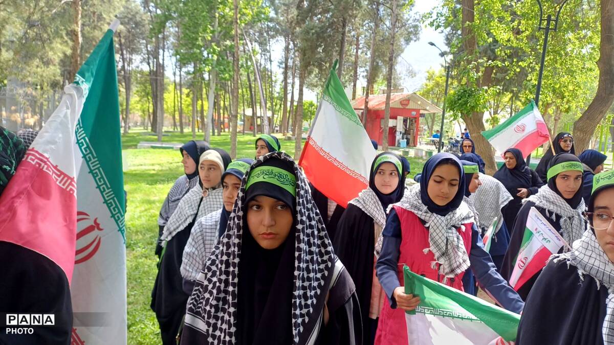 جانفداهای کوچک، دل‌های بزرگ؛ خرم‌آباد شاهد عهد دوباره دانش‌آموزان