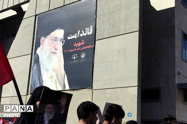  وداع با رهبر شهید در جوار بارگاه رضوی