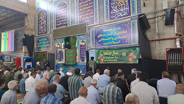 نماز جمعه در آخرین جمعه ماه محرم 