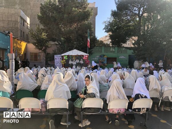 آیین بازگشایی مدارس اسلامشهر با حضور پرشور دانش‌آموزان