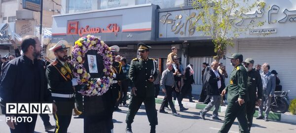 آرام گرفتن پیکر شهید سپهبد عبدالرحیم موسوی در حریم امن فاطمی