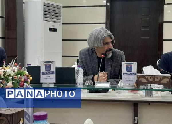 نشست خبری معاون وزیر و رئیس سازمان مدارس و مراکز غیر دولتی و توسعه مشارکت‌های مردمی وزارت آموزش و پرورش در بوشهر