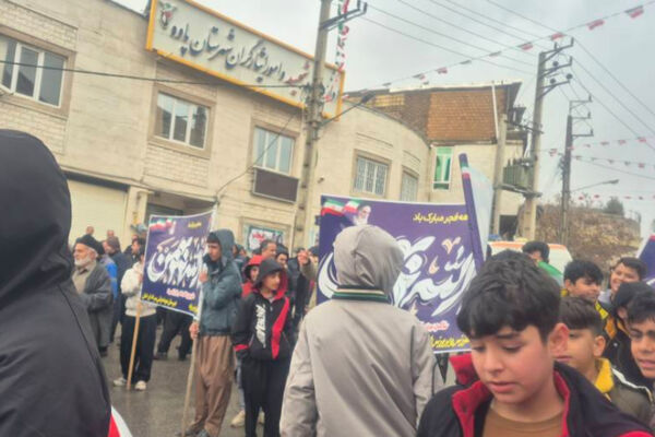 پاوه میزبان راهپیمایی باشکوه مردمی در ۲۲ بهمن