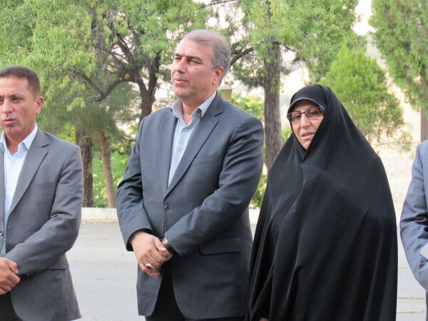 نوسازی و تجهیز ناوگان حمل و نقل اداری آموزش‌ و پرورش کردستان با توزیع ۱۶ دستگاه سمند سورن