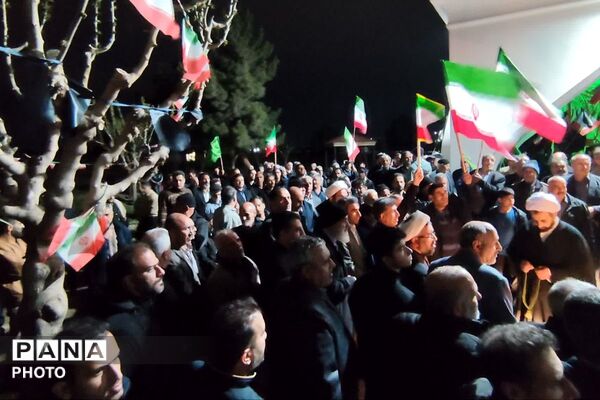 تجمع مردمی شهر صباشهر برای بیعت با رهبری 