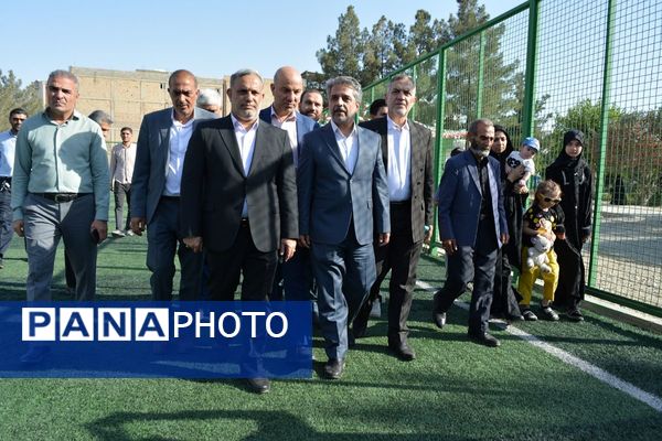 بهارستان روی ریل پیشرفت، افتتاح چندین طرح خدماتی و عمرانی