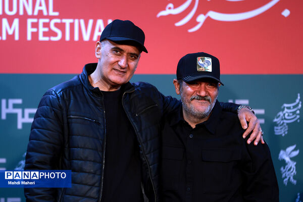 نشست نقد و بررسی فیلم «غوطه‌ور» در چهل و چهارمین جشنواره ملی فیلم فجر