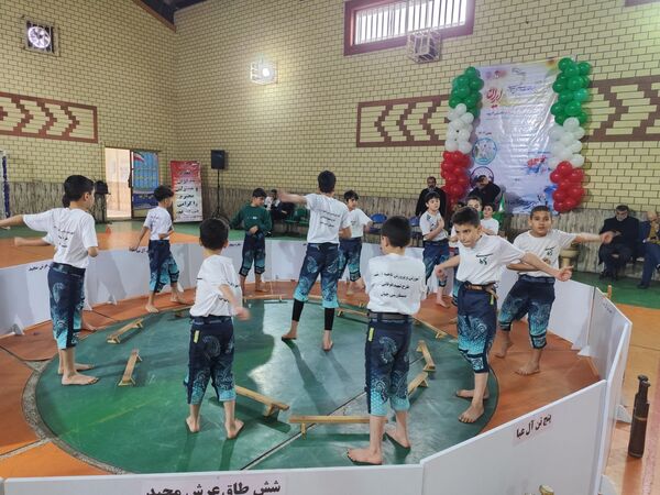 نمایش اقتدار در مدرسه میثم رشت