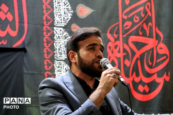 تجدید پیمان مادران قرچکی با آرمان‌های عاشورا در مراسم شیرخوارگان حسینی