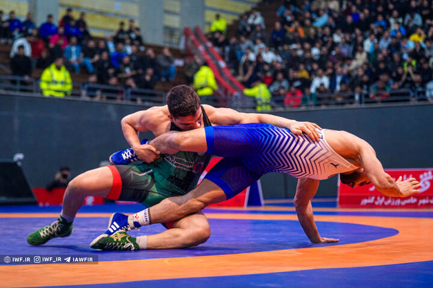 حسن یزدانی و عظیمی فینالیست شدند؛ خیز کشتی ایران برای طلا و برنز