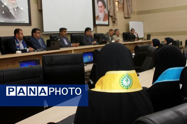 شور و نشاط در سیزدهمین دوره انتخابات شورای دانش‌آموزی کرمان