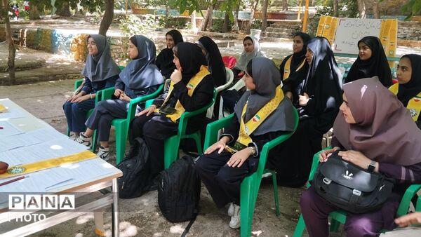 هر‌دانش‌آموز‌ یک‌نقش،‌ هردانش‌آموز‌‌ یک‌تشکل