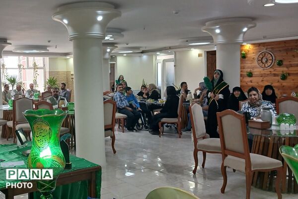 تجلیل خادمان امام رضا (ع) از پرستاران در اسلامشهر