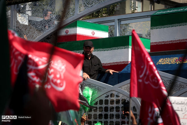 مراسم تشییع پیکر مطهر رهبر شهید انقلاب در تهران - 3