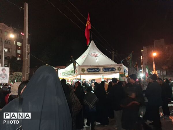 حماسه سازی مردم نیشابور در بیستمین شب از راهپیمایی های مردمی بلوار فضل 