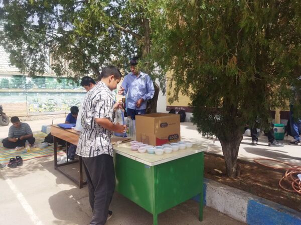 برگزاری جشنواره غذا و بازارچه دانش‌آموزی در دبیرستان نمونه دولتی دانش 