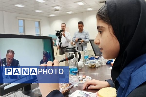 نشست خبری فرمانداری  شهرستان قدس با اصحاب رسانه در هفته دولت و خبرنگاری