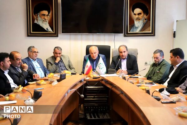 بازدید میدانی مدیرکل آموزش و پرورش آذربایجان شرقی از قطب صنعتی سردرود