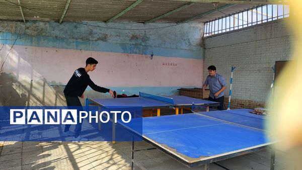 فینال مسابقات تنیس روی میز در دبیرستان شاهد ابوذر غفاری 