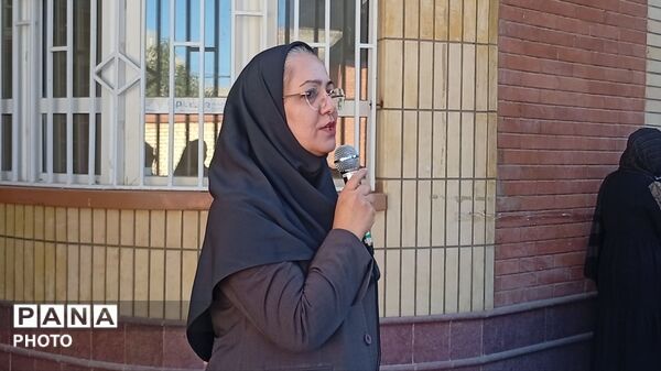 جشن جوانه‌ها در دبیرستان مهر پدری؛ آغاز یک سال پر از خاطره