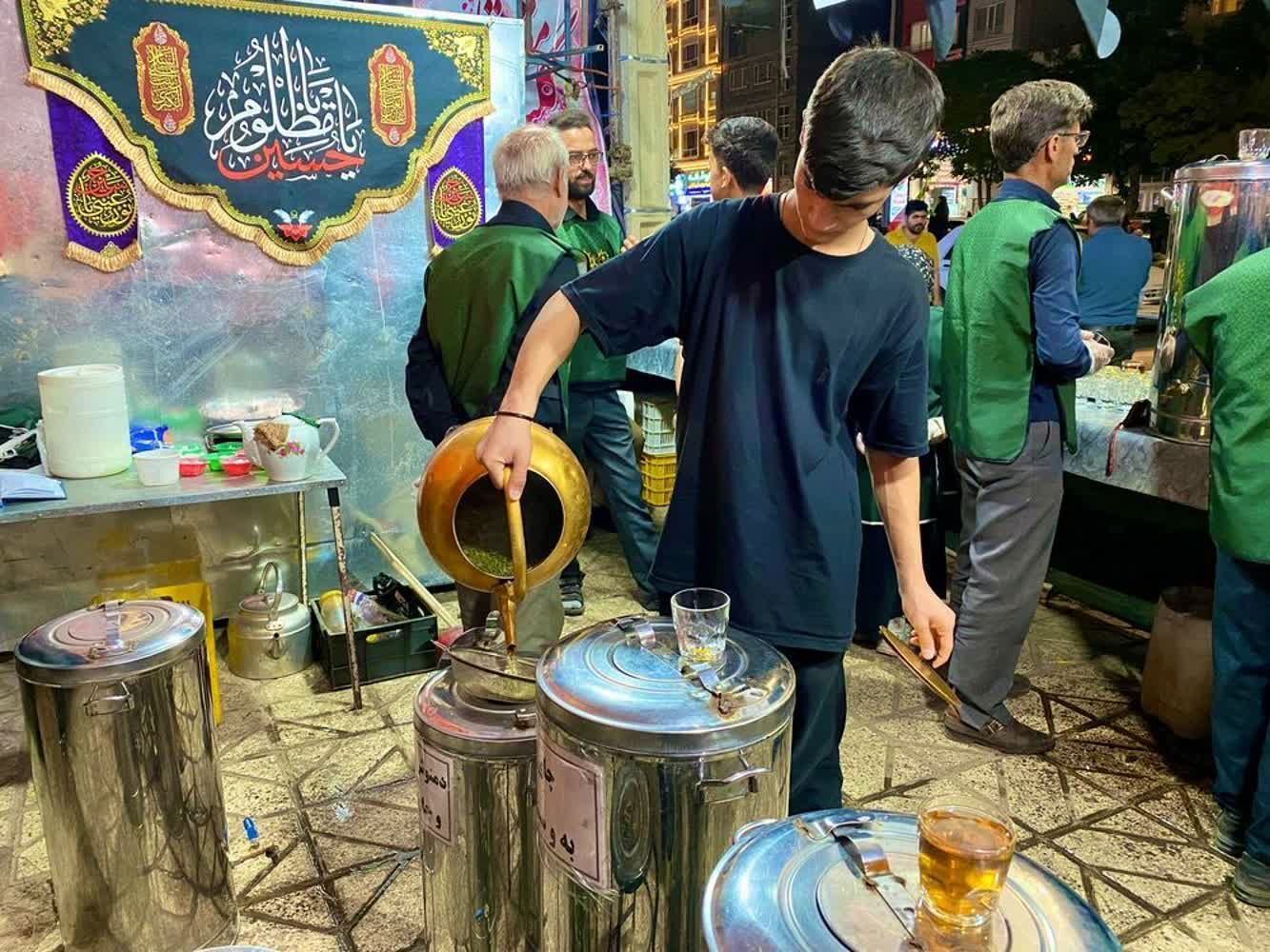 تجلی ایثار و عشق در بلوار فضل نیشابور 