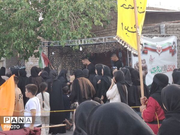 حرکت نمادین کاروان اسرای کربلا در شهر آوه