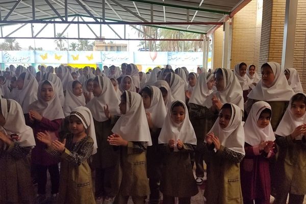 جشن آغاز سال تحصیلی در دبستان مدرسه شاهد دخترانه حضرت معصومه (س)