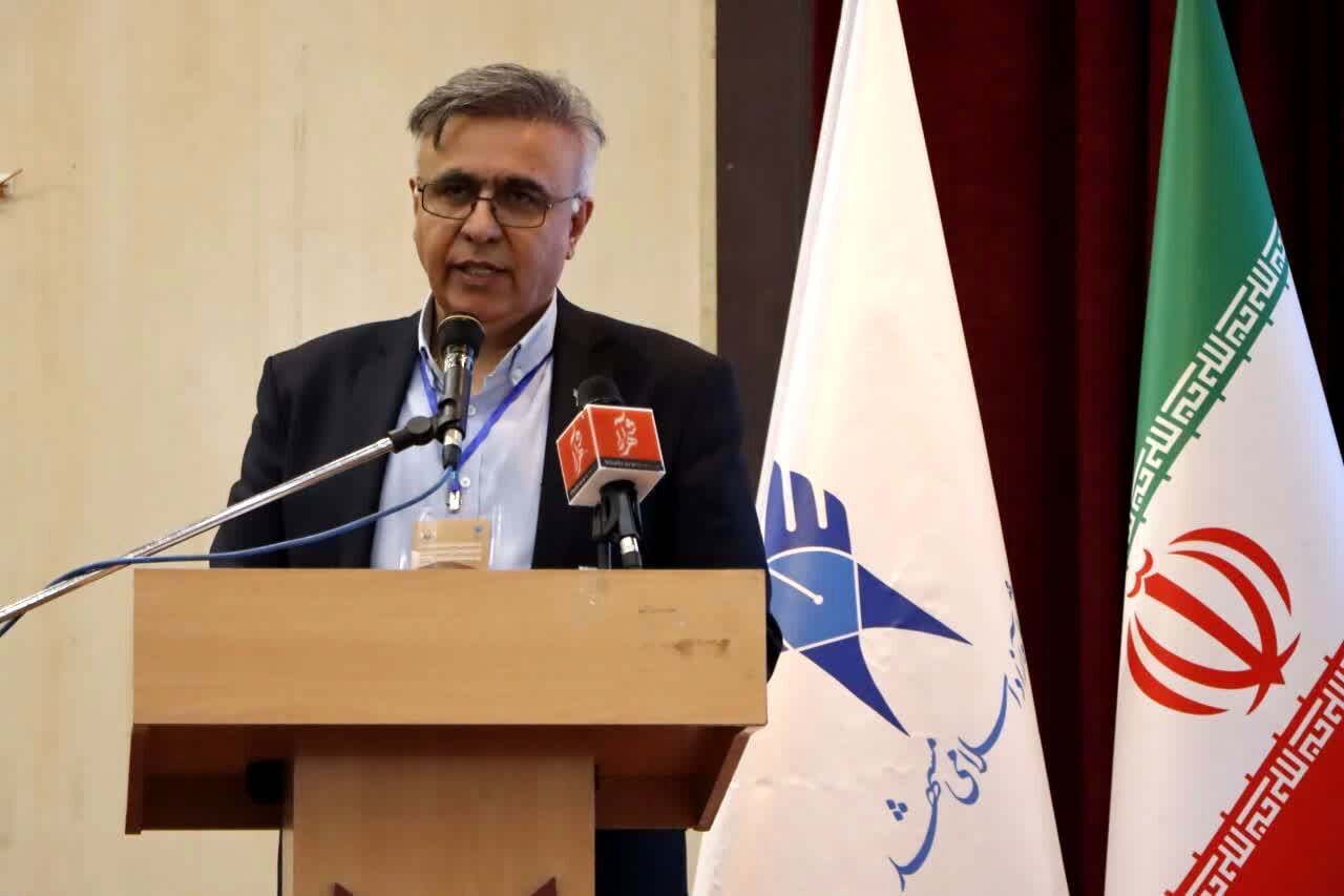 حاشیه‌نشینی ابرچالشی چندبعدی است، دانشگاه باید پیشگام حل آن باشد