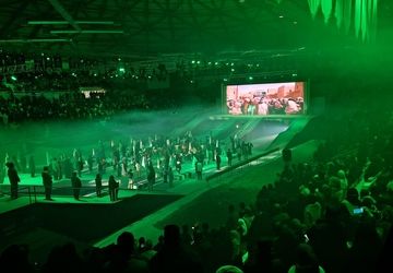 آیین اختتاحیه کنگره ۵۵۸۰ شهید البرز در ورزشگاه انقلاب کرج 