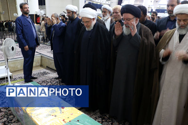 تشییع پیکر شهید مدافع حرم لشکر فاطمیون در قم