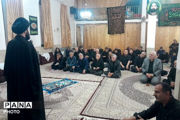 فضای شهر با برگزاری مراسم عزاداری امام حسین(ع) حال و هوای عاشورایی گرفت