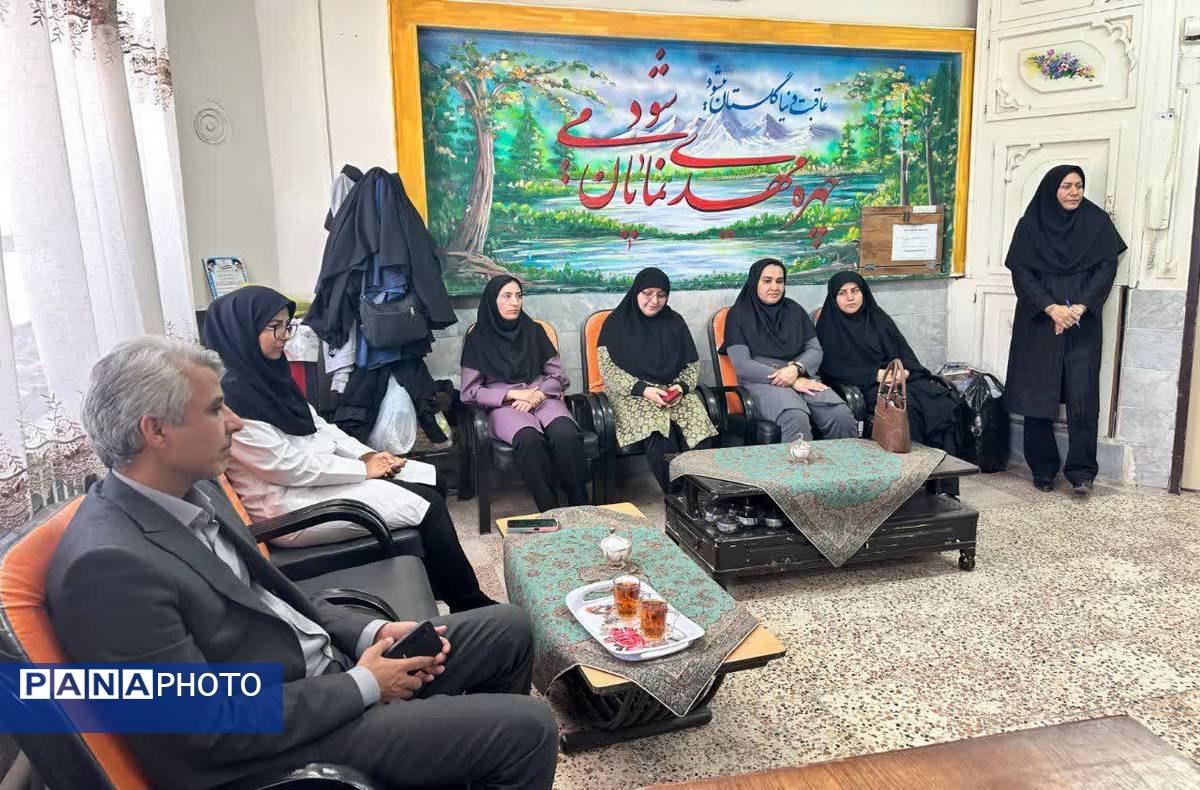 بازدید مدیر آموزش و پرورش کاشمر از مدارس این شهر