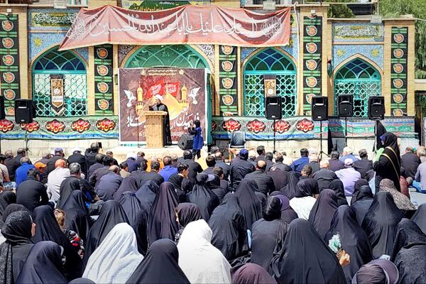 خیل عاشقان حسینی در مسیر جاماندگان اربعین رباط کریم